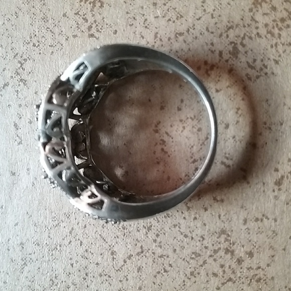 925 Silver & Diamond chip ring, size 6 - Picture 2 of 6